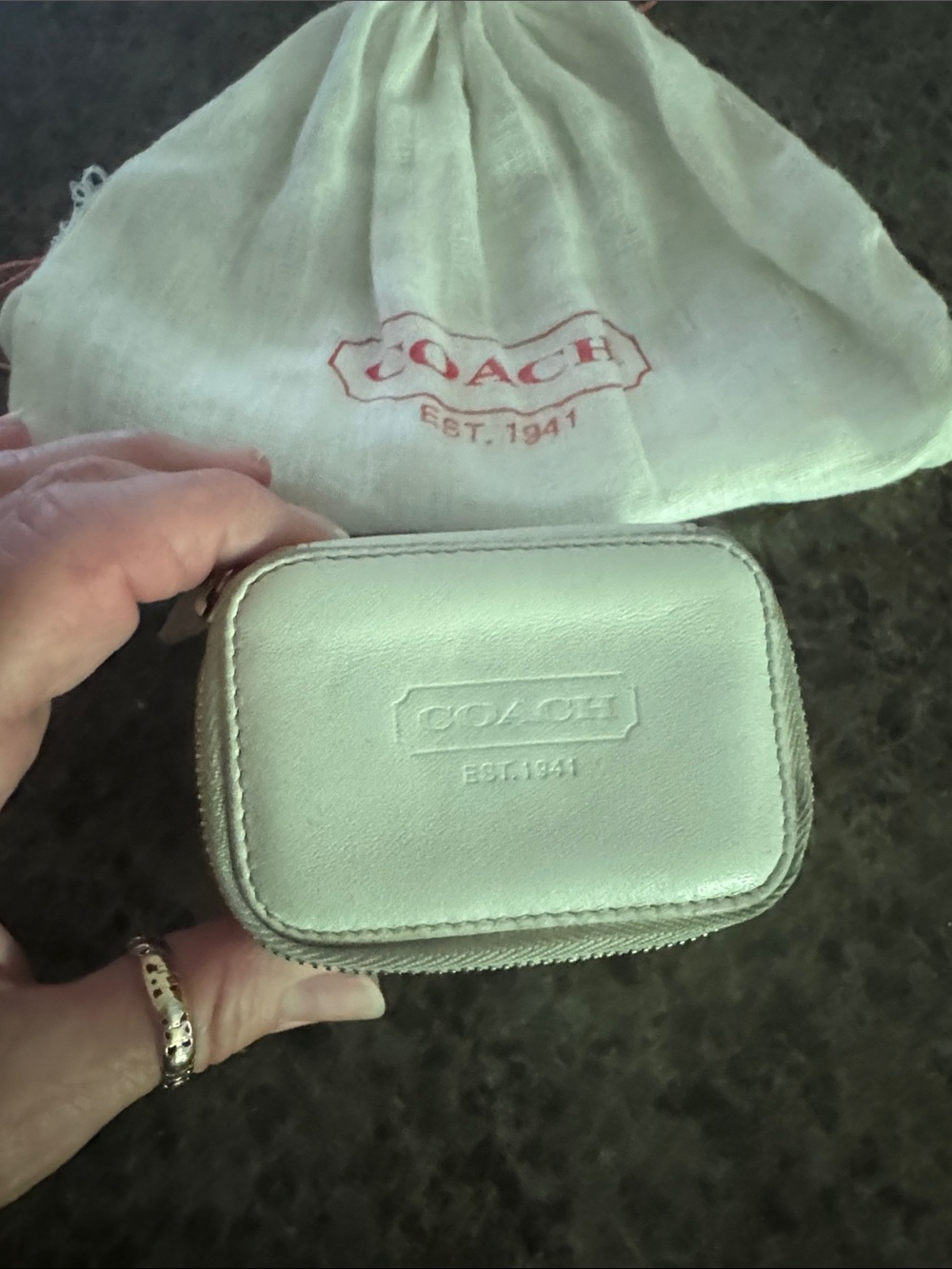 Coach Pill Box Case Compact Leather Zip Pouch in White - Vintage with Dust Bag